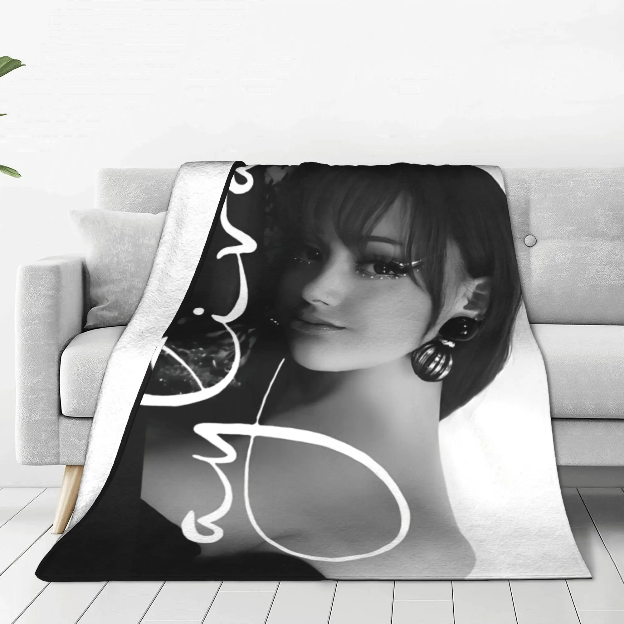 Ayliva Cool Singer Pop Music Velvet Throw Blankets Tour In Liebe Blankets for Bed Bedspreads Ultra-Soft Rug Piece Portable