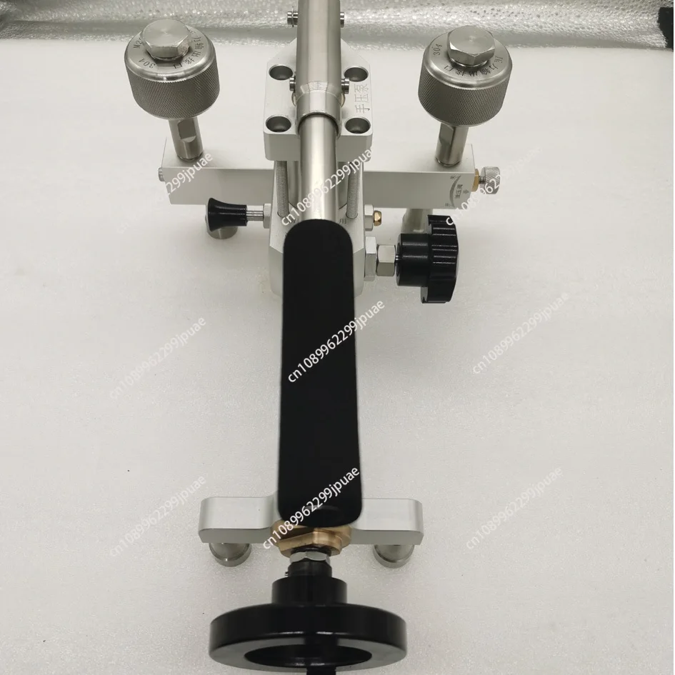 

Portable air pressure pump gauge hydraulic calibration table vacuum negative pressure generator manual air pressure source