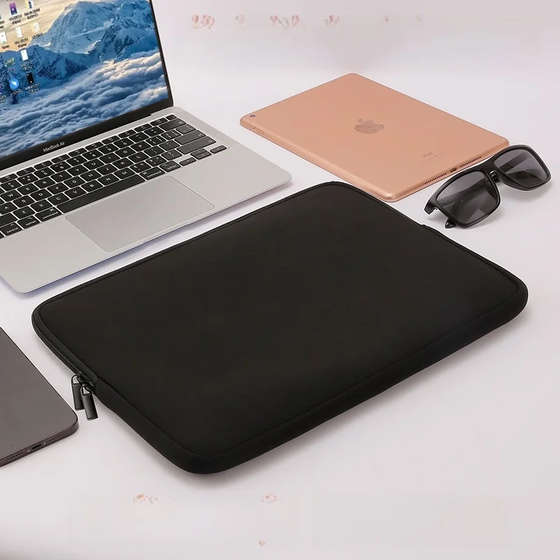 Lote pequeño logotipo personalizado funda de neopreno para ordenador portátil impermeable resistente al desgaste absorción de golpes cierre de cremallera funda de goma para ordenador portátil