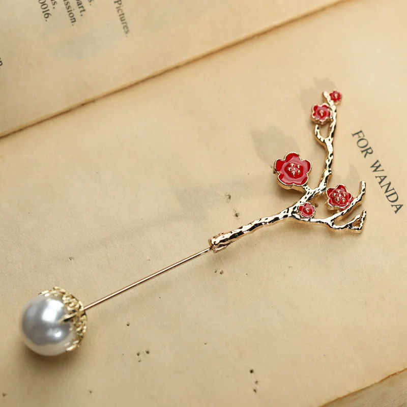 Plum Blossom Branch Brooch Floral Shaped Scarf Shawl Buckle Pattern Pearl Stuffed Coat Exquisite Gifts Decoration for Suit