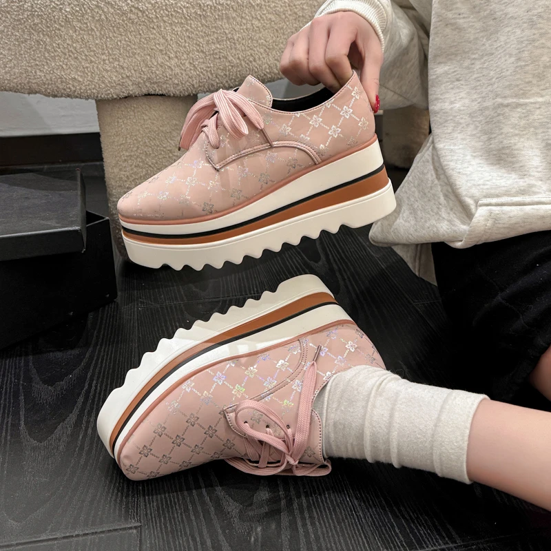 

Женские спортивные и повседневные туфли на толстой подошве с круглым носком, на шнуровке, стильные, универсальные, удобные, нескользящие, дышащие