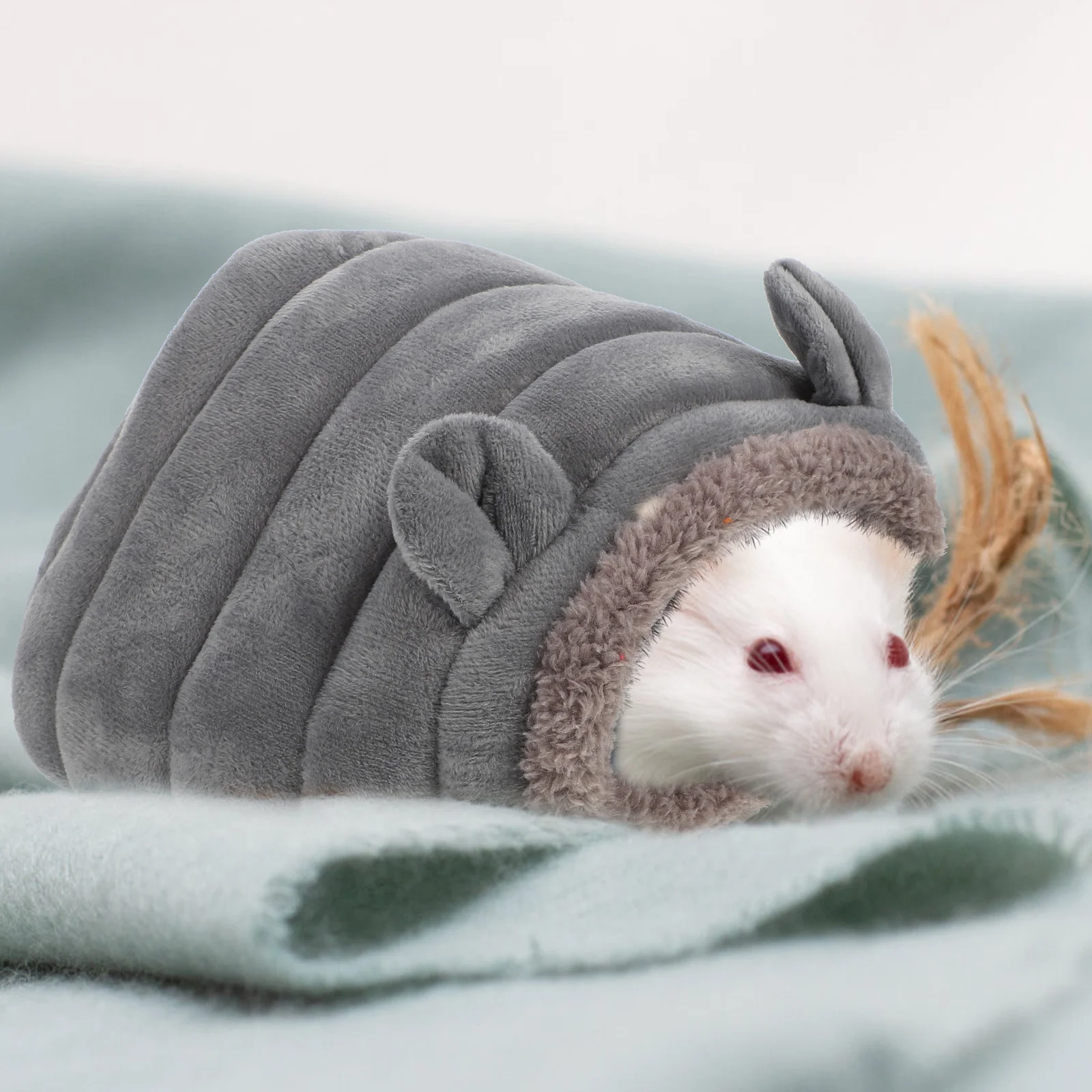 

Mini Hamster Nest Warm Comfortable Pet Bed Cozy Sleeping Durable Winter Hideout Small Animal Haven Hamster Nest