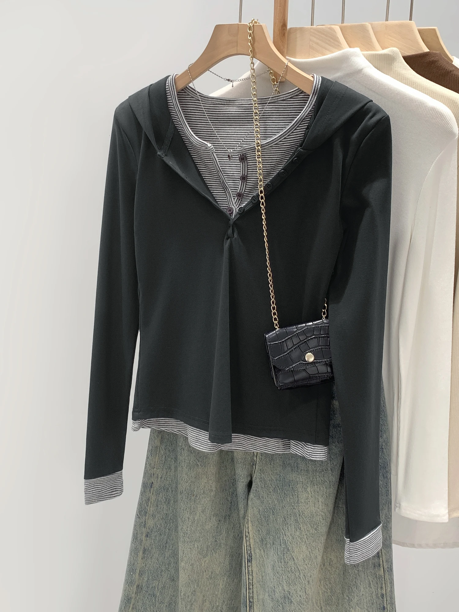 

Chic Striped Patchwork Hoodie Long Sleeve Women's T-shirt Early Spring Korean Style Commute Wind Standard Fit Cotton Blend