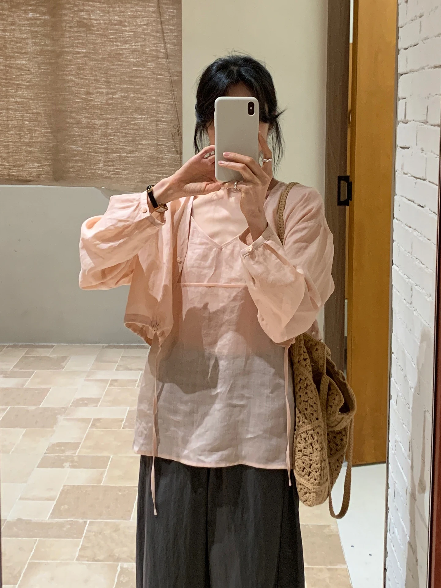 

Корейский стильный комплект: свободная рубашка с длинными рукавами и майка для защиты от солнца, женский, нюдово-розовый, весна-лето, новинка