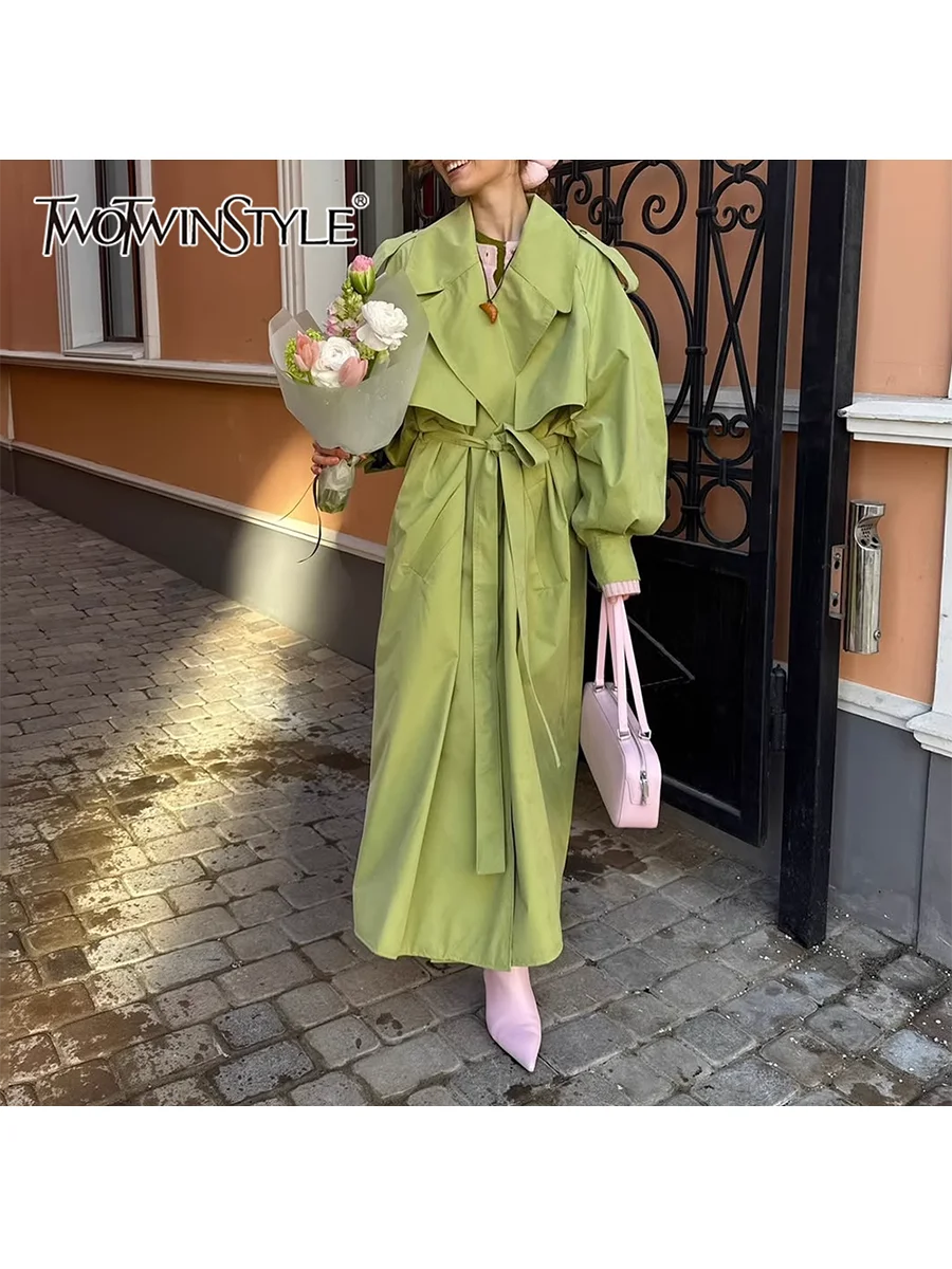 

TWOTWINSTYLE зеленые свободные шикарные минималистичные плащи на шнуровке для женщин, темпераментный плащ с лацканами и длинными рукавами, женская одежда, новинка