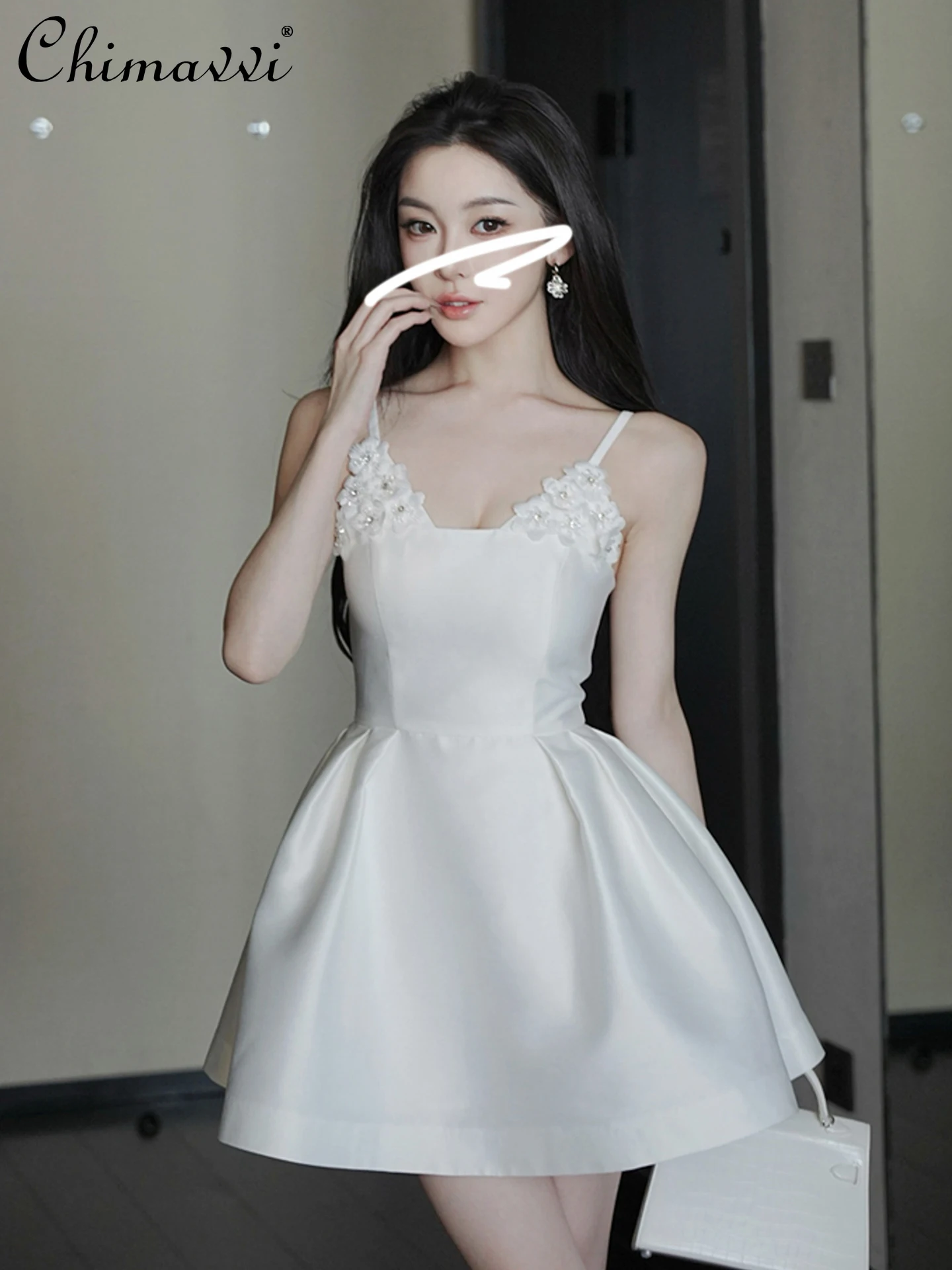 

French Elegant Temperament Socialite Party Dress V-Neck Sleeveless Diamond Lace Flower High Waist A-line White Short Dress Women