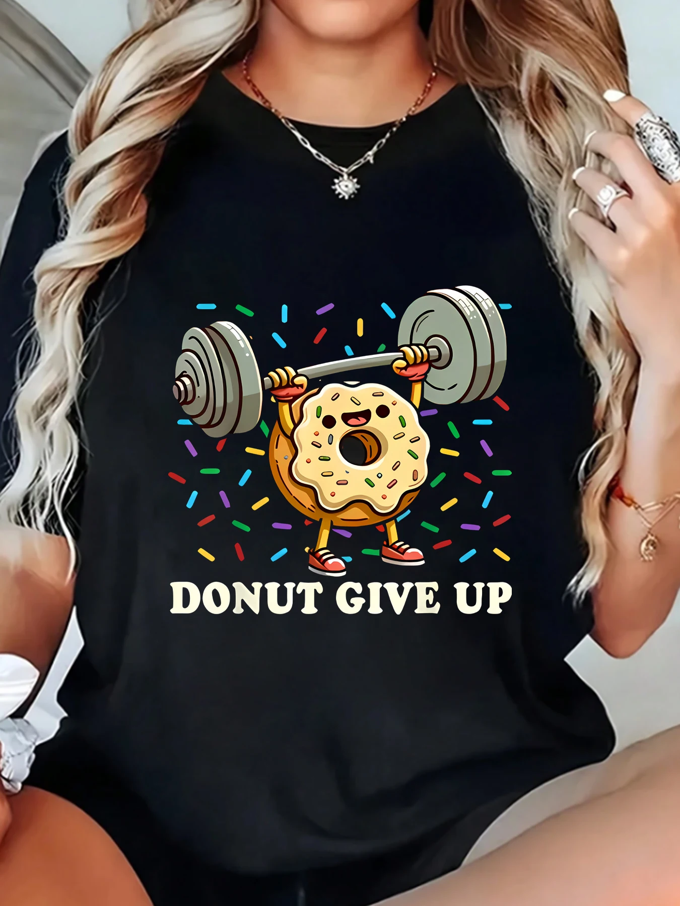 Doughnut Lifting Weights Women's Round Neck Short Sleeve T-shirt Short Sleeves and Trendy Prints Women Casual T-shirt Clothing