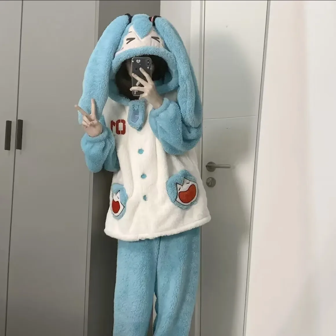 

2025 Cute Miku Women Hooded Robe Set Winter Loose Comfortable Homewear Winter Warm Plush Pajama Pants Two Piece Birthday Gift