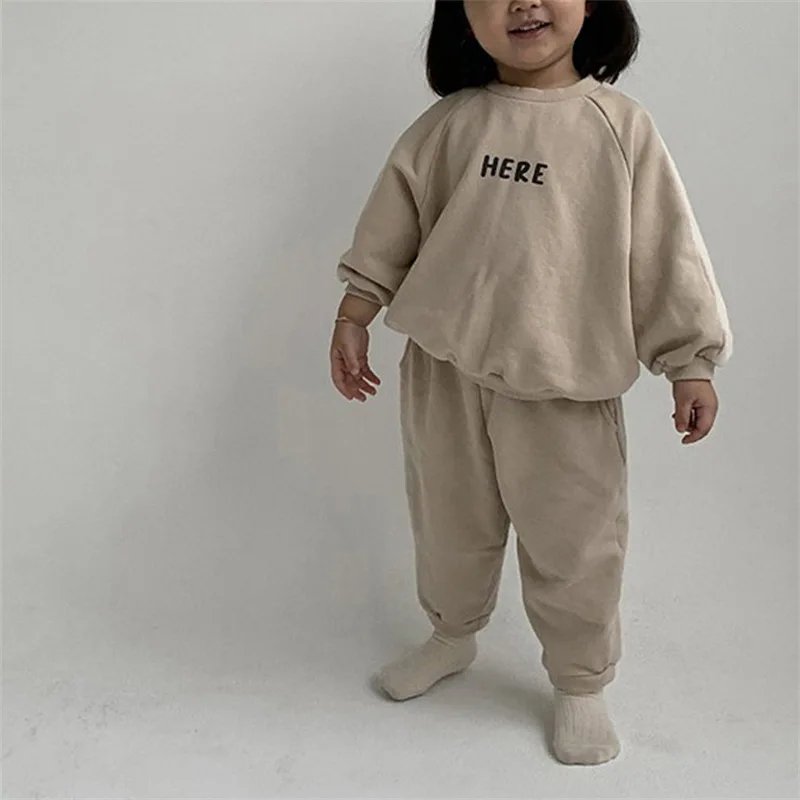 

2025 Winter New Baby Fleece Warm Clothes Set Boys Girls Letter Sweatshirt + Pants 2pcs Suit Plus Velvet Thick Children Outfits