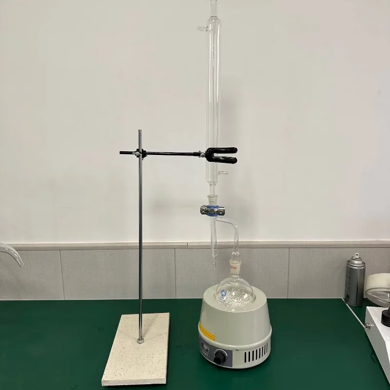 Alat Distilasi Kaca untuk Laboratorium