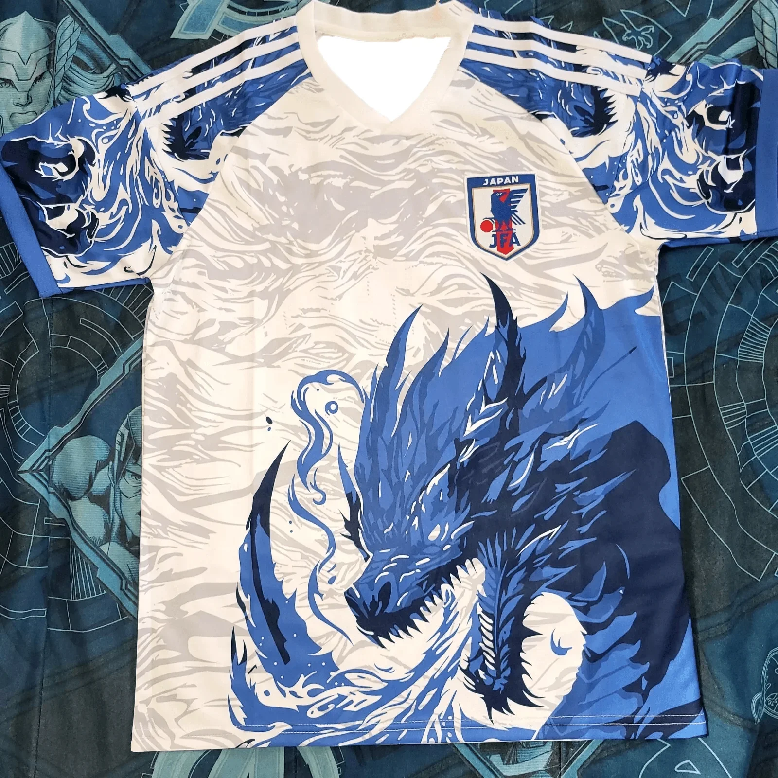 Uniforme de fútbol japonés especial azul cerezo flor dragón versión 2025 camiseta Unisex