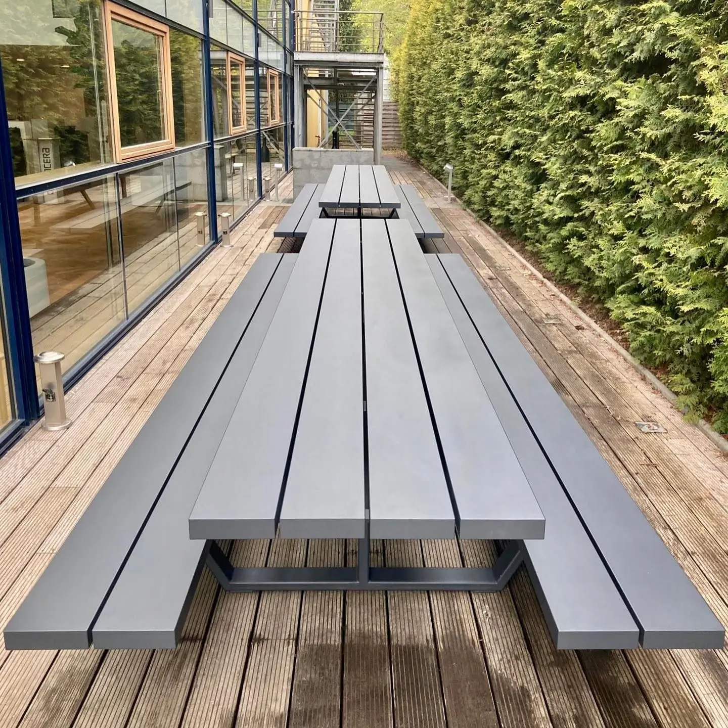 Factory Wholesale Outdoor Patio Table  Restaurant Dining Wood Table and Bench Modern Picnic  Wooden Table With Bench