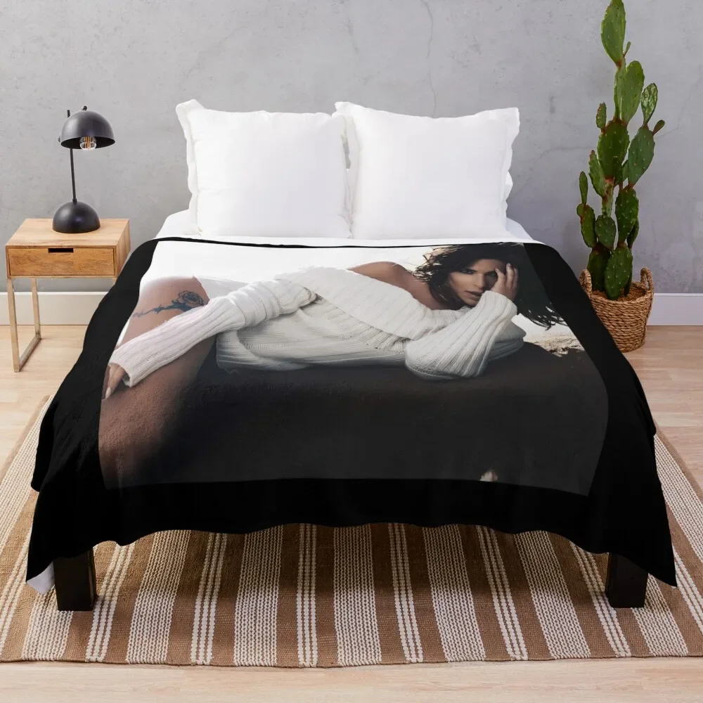 

Cheryl Cole Hot Throw Blanket Versatile Cozy Throw Blanket for All Occasions