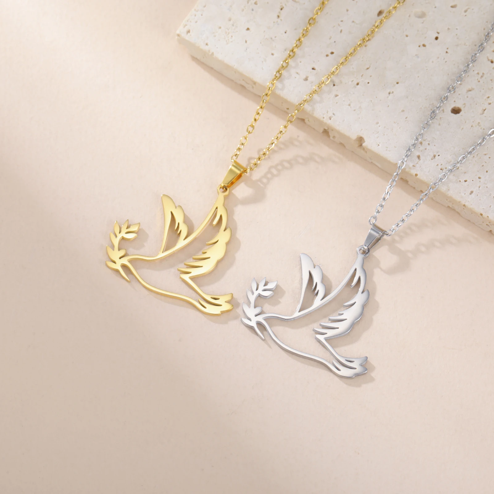Lucktune Peace dove con colgante de rama de olivo, collar de acero inoxidable para mujer, joyería de Color dorado a la moda, regalos de fiesta