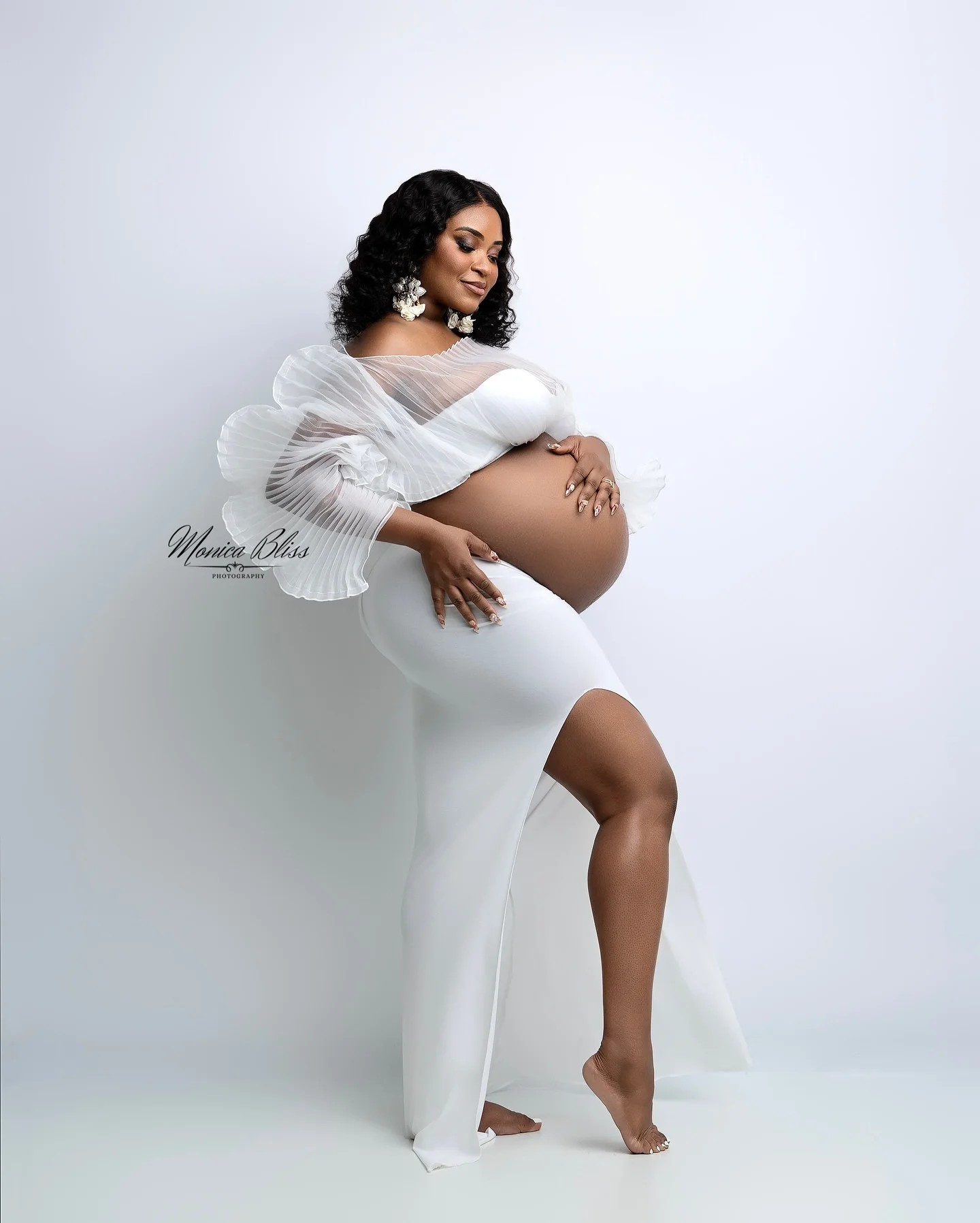 

Linda White Maternity Dress for Photo 2 Pieces Sexy Off Shoulder Pregnacy Robe for Shooting Customized Slit Babyshower Gowns