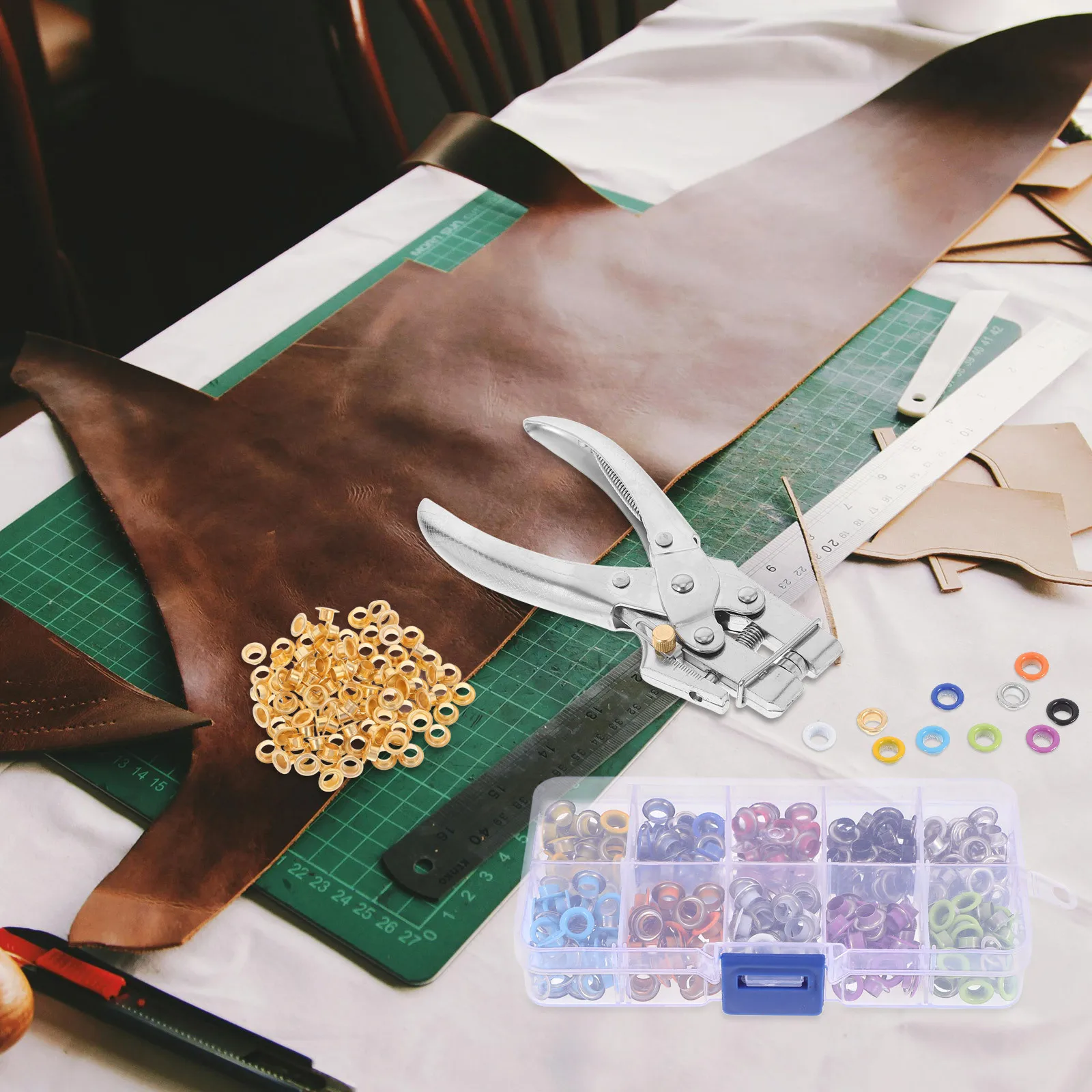 

1Set Eyelet Pliers Handheld Fabric Hole Punch Tool Metal Grommet Kit Lightweight Durable Sewing Accessories DIY