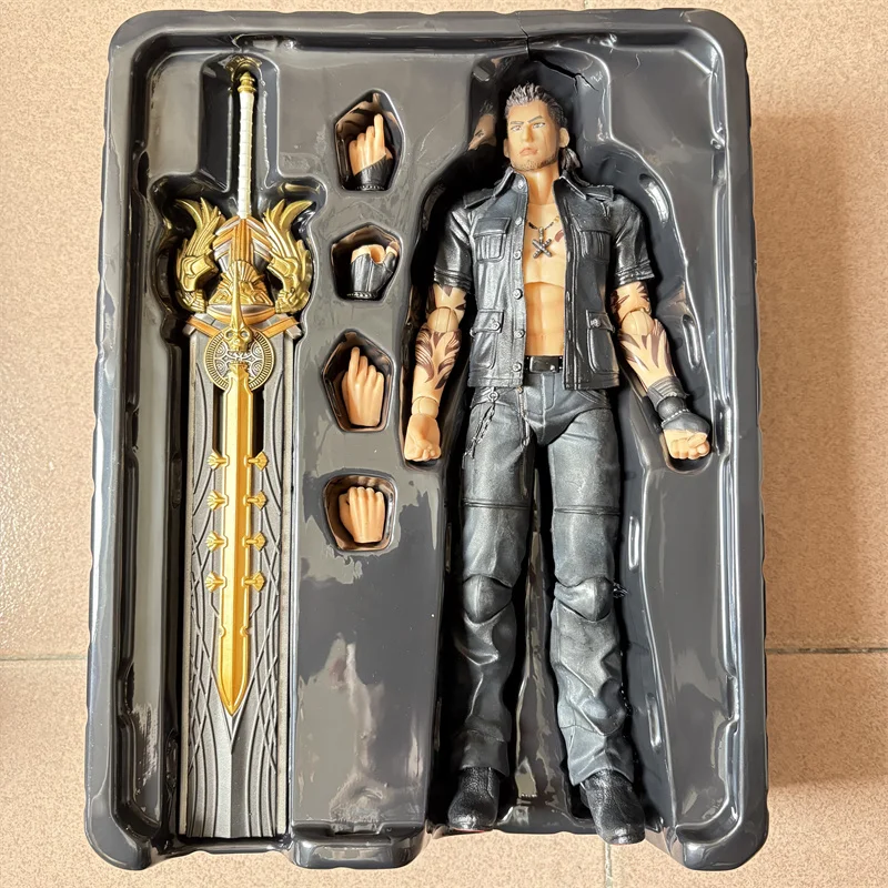 

PLAY ARTS XV Gladiolus Amicitia Action Figure Collection Model Toys Doll Joint Movable Bookshelf Room Decoration Gifts 27cm