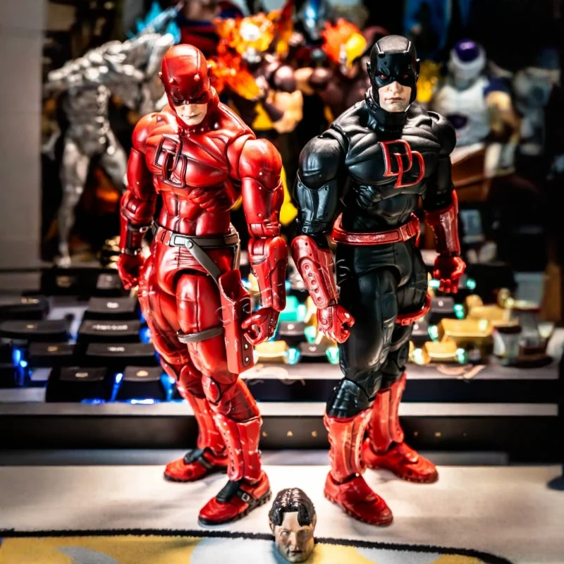 

【In Stock】FlefToys Marvel Daredevil Classic Red / Shadowland Reborn Black 8'' Action Figure Defenders Matt Murdock
