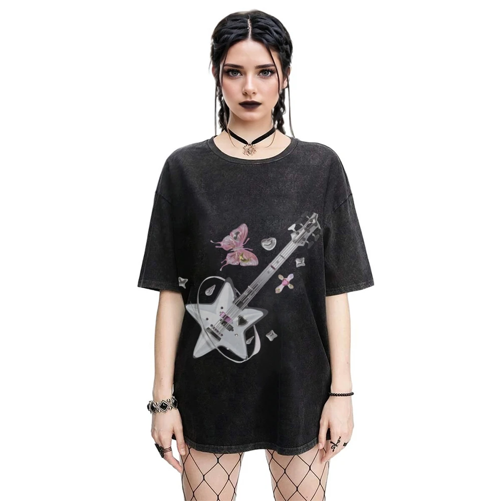 

Футболка с гитарой и бабочкой, полностью хлопковая, высококачественная стираная футболка большого размера. Гитара в форме звезды и бабочка. Рок Стиль Y2K