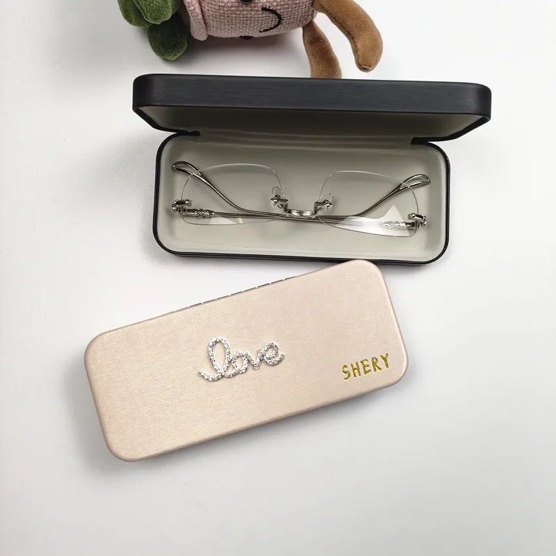 مطعمة حجر الراين الحب نمط المرأة المحمولة الصلب حافظة نظارات الصلب الجلود نظارات القراءة صندوق حامل مشهد