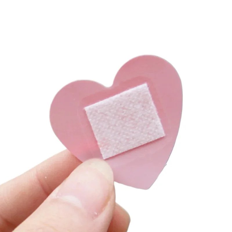 20pcs/set Heart Band Aid Patch Concert Fans Face Stickers Wound Dressing Plaster First Aid Strips Adhesive Bandages Woundplast