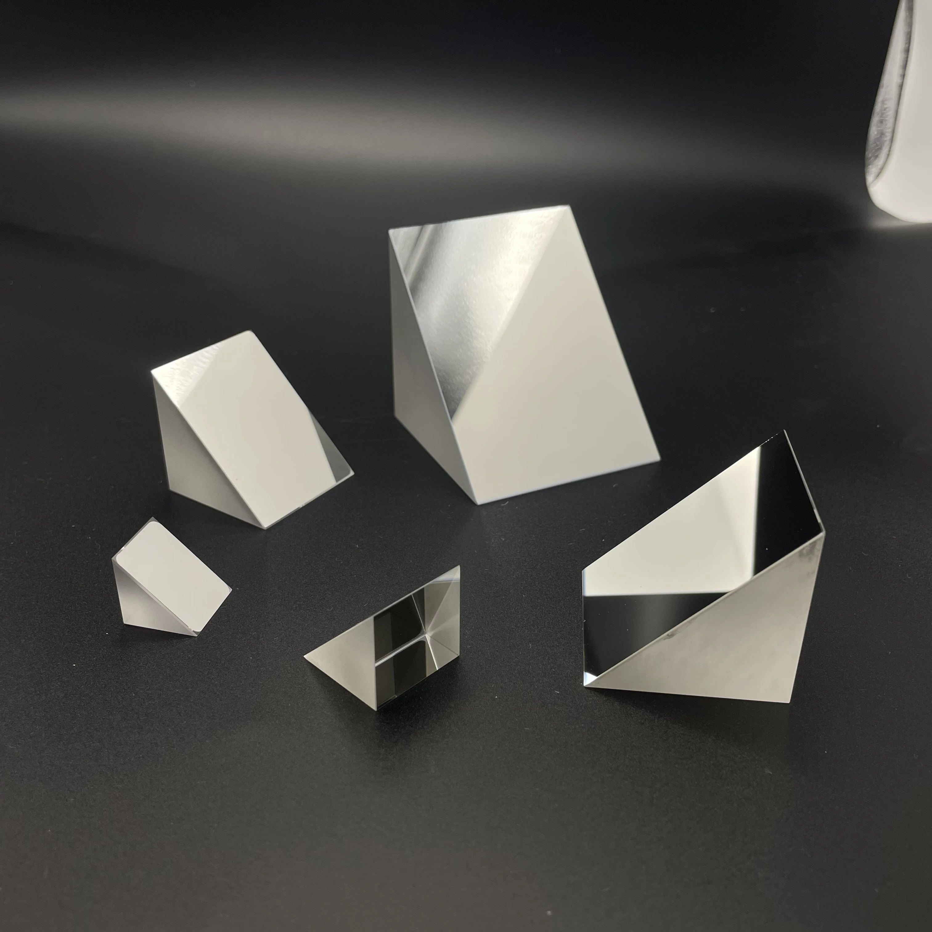 15*15*15mm Optical Laser Reflector Prism Processing Small Right-angle Diamond Mirror Triangle External