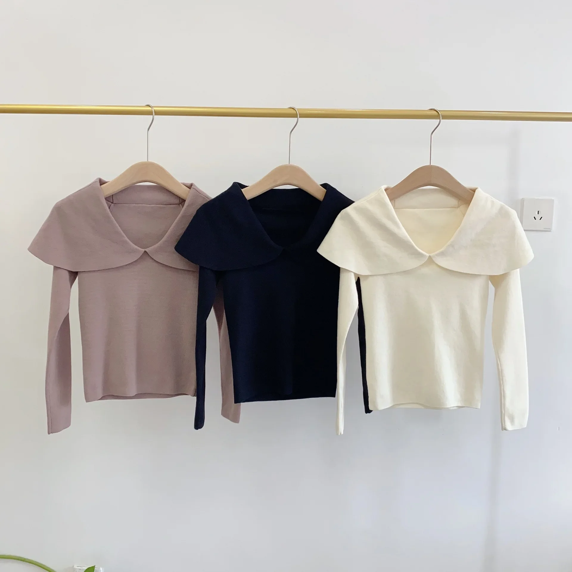 Kuzuwata Turn-Down Colla Long Sleeve Woman Sweaters Temperament Soild Slim Fit Pullovers Japan Knit Fashion Elegant Pull Femme