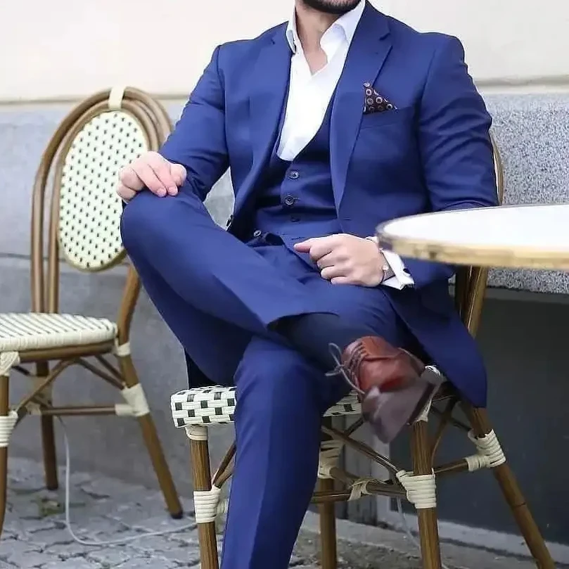 

2024 Elegant Royal Blue Men Suit For Wedding High Quality Custom 3 Piece Casual Prom Jacket For Men Party Evening Costume Homme