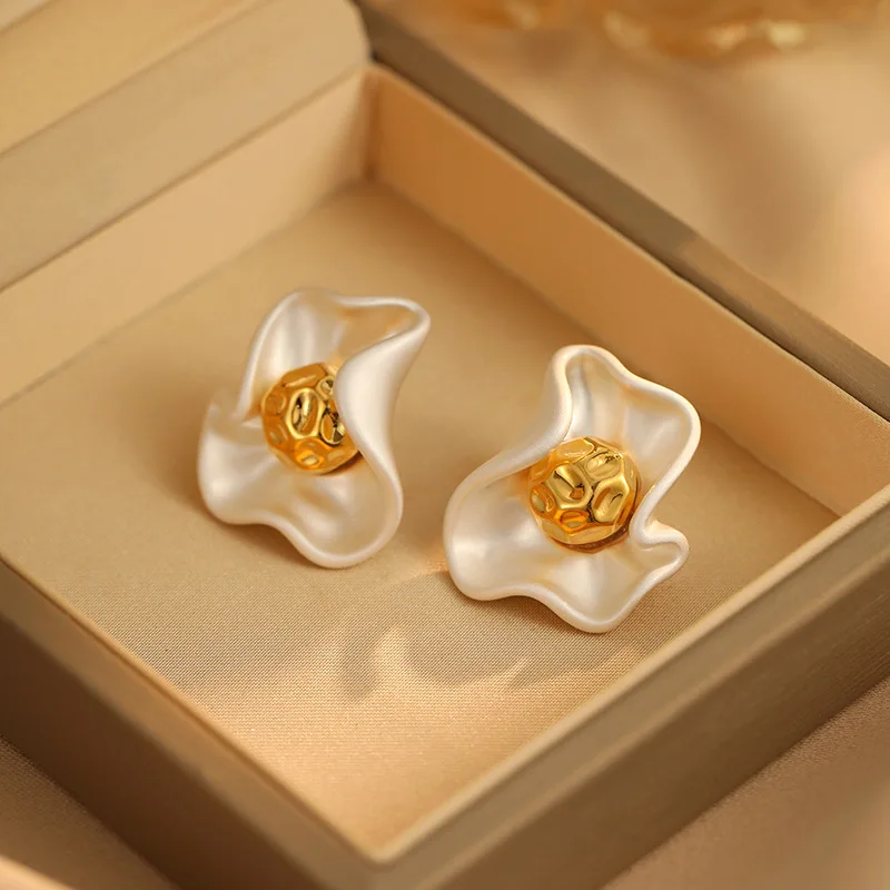 

Irregular Petal Stud Earrings for Women Retro Hong Kong Style Silk Flower Light Luxury Delicate Daily Wear