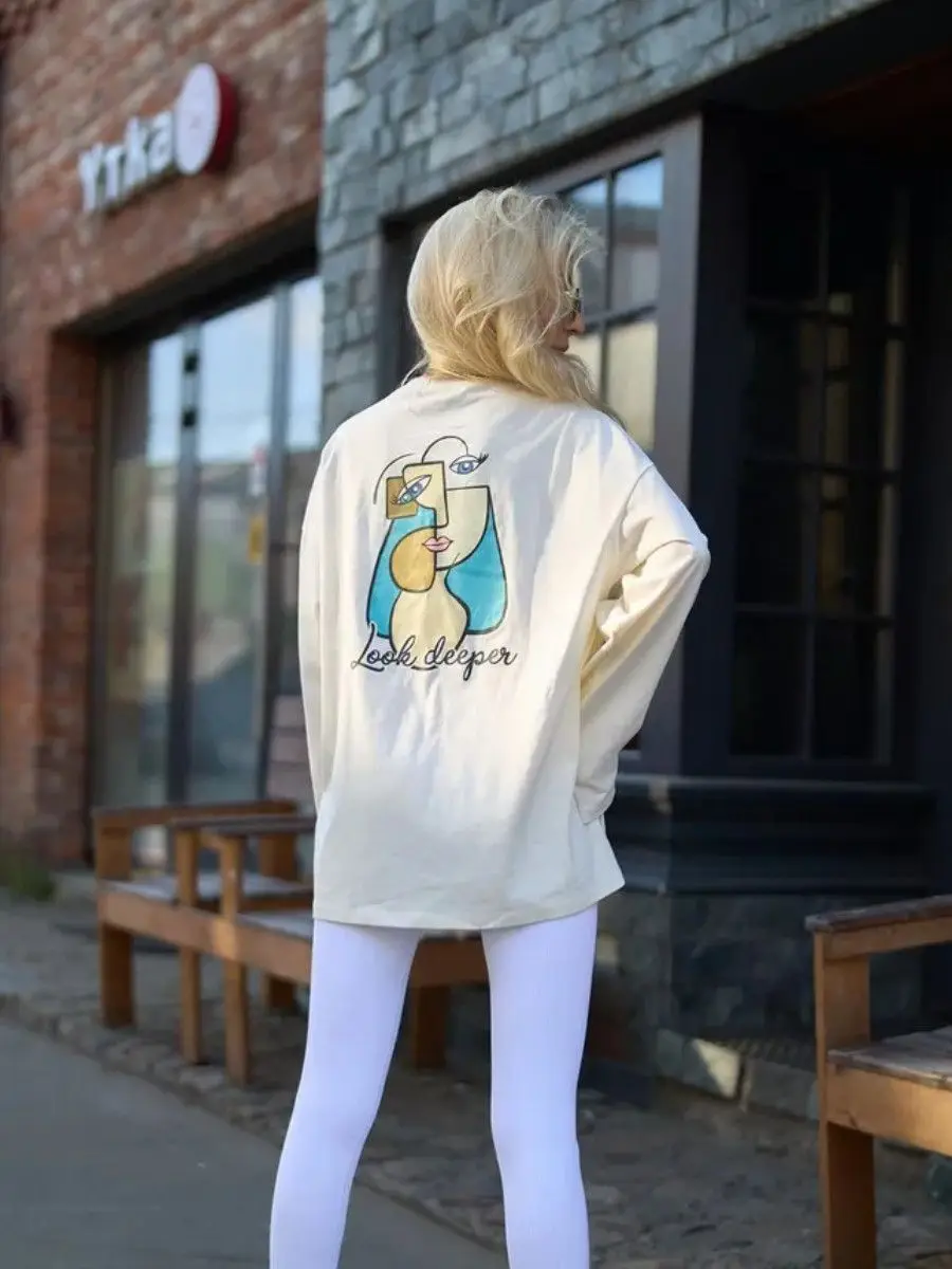 Street Fashion Art Face Graphic T-shirt a maniche lunghe Pullover Felpa oversize ampia Grigio Bianco Simpatico cartone animato Top Design divertente