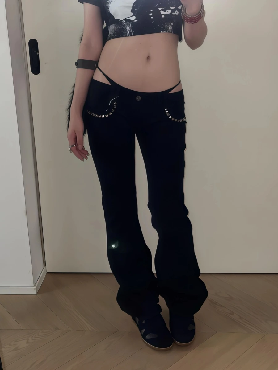 جينز نسائي منخفض الارتفاع أسود متوهج من قماش الدنيم جيارو أمريكي ريترو كوري سايبر بانك جينز بوق Y2k نحيل جرس سفلي جديد