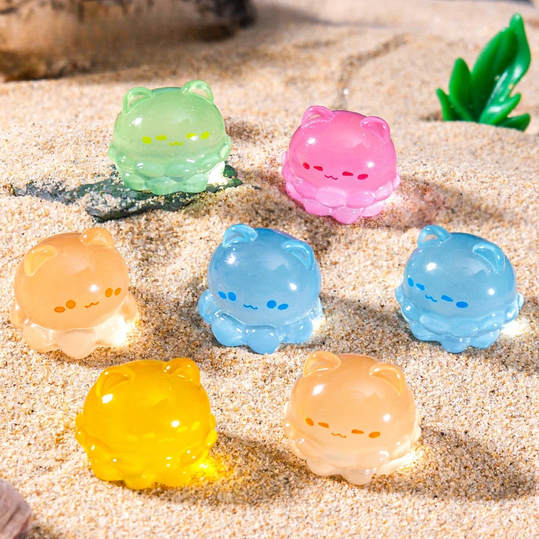 10/20/50pcs Mini Luminous Octopus Ornaments Cartoon Ocean Animal Resin Ornament Micro Landscape Decoration DIY Desktop Decor