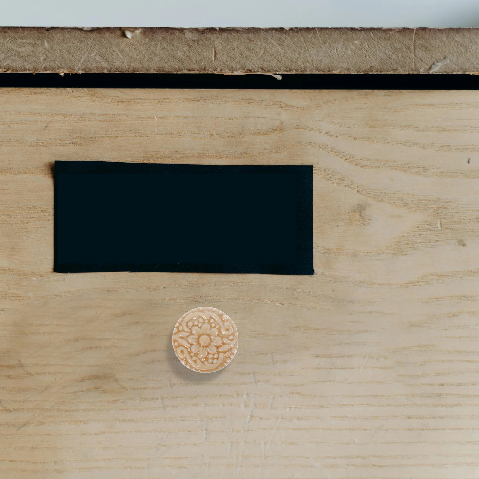 

12Pcs Floral Ceramic Cabinet Handles Porcelain Single Hole Flower Shape Pulls Decorative Knobs for Kitchen Wardrobe Dresser