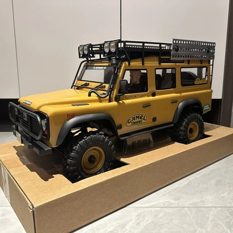 FMS 1:10 Camel Cup Land Rover Official Authorized Simulation RC Remote Control Car Professional Climbing Car Land Rover FCX10