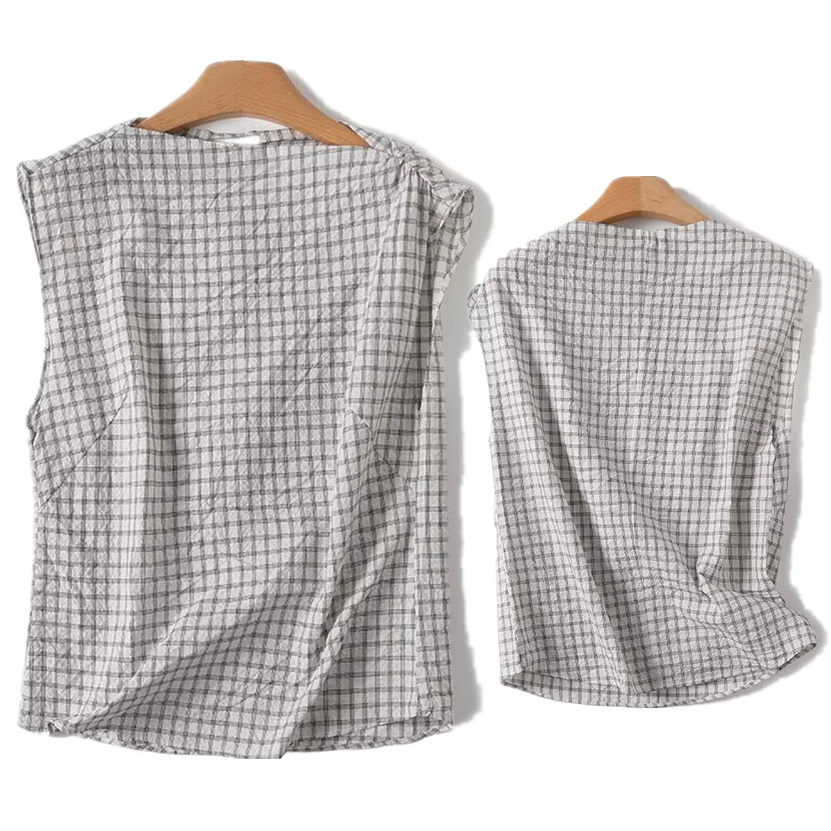 

Maxdutti Minimalist Polyester Cotton Blend Plaid Shirt Top For 2025 Summer French Elegant Casual Sleeveless Blouse For Women