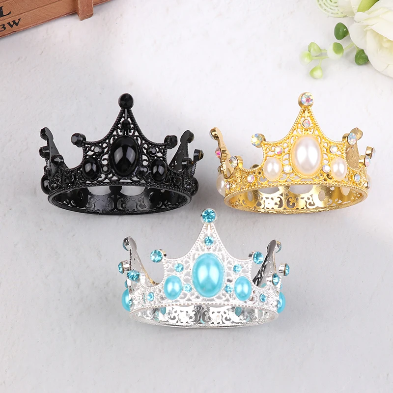 Novelty Retro Crown Miniatures; Elegant Metal Headwear for Baby Dolls; Cotton Doll Clothing Accessory.