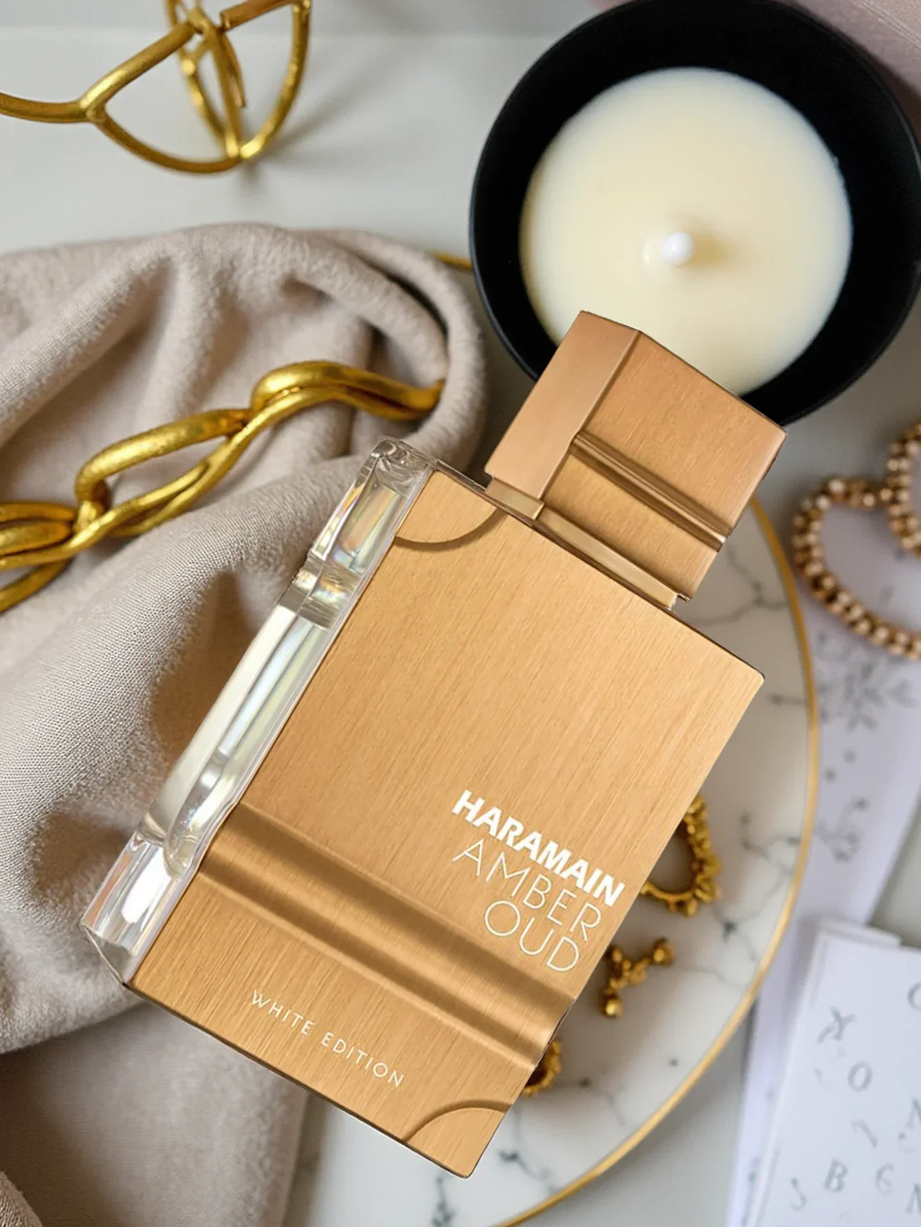 عطر Al Haramain Amber Oud White Edition Eau De Parfum 2.0oz 60ml عطر وودي طازج يدوم طويلاً للجنسين هدية فاخرة لعيد الميلاد