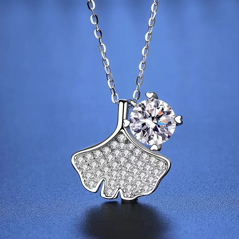 

Trendy S925 Sterling Silver 1ct D Color VVS1 Moissanite Leaf Necklace for Women Jewelry Plated White Gold Anniversary Gift