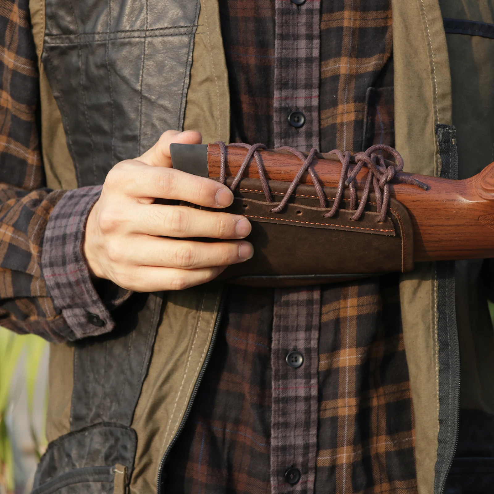 Tourbon taktisches Gewehr Gesäß Wangen auflage Riser Echt leder Schusswaffen Munition patronen Halter Träger Jagd zubehör – Detail 5