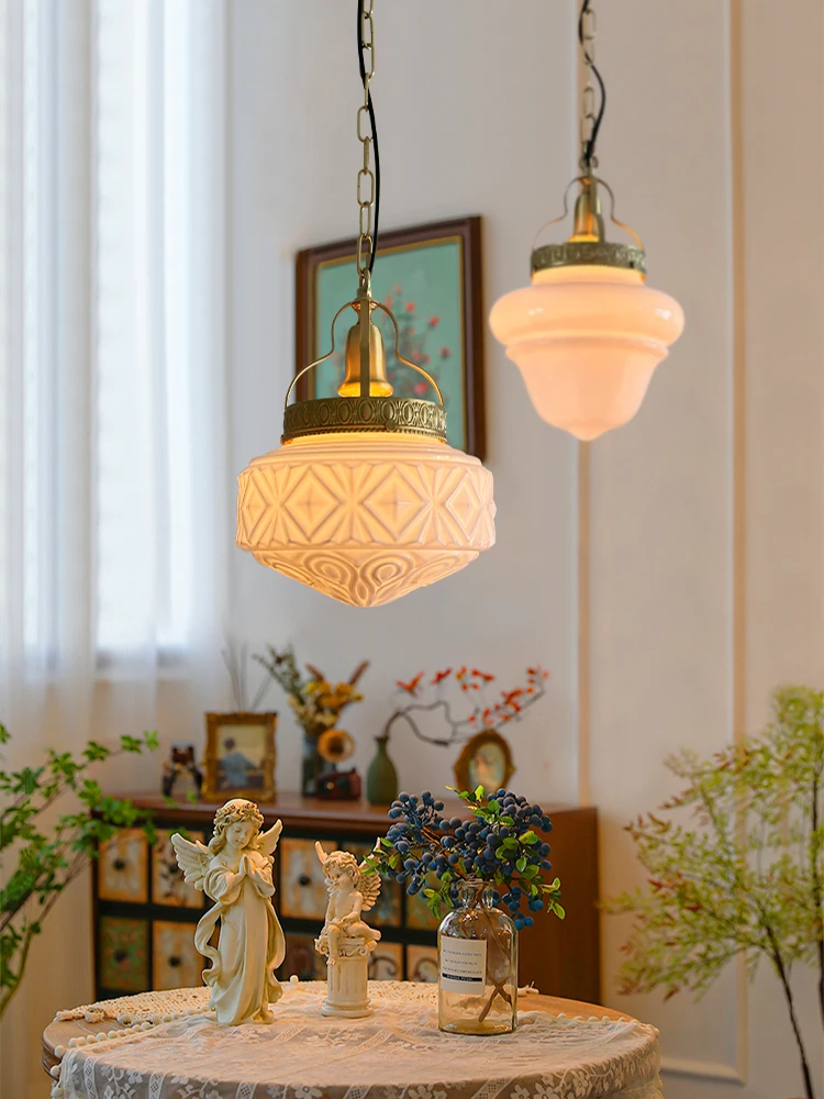 

Three lights and one house American French retro restaurant chandelier medieval nostalgic bar counter aisle bedroom cafe bar