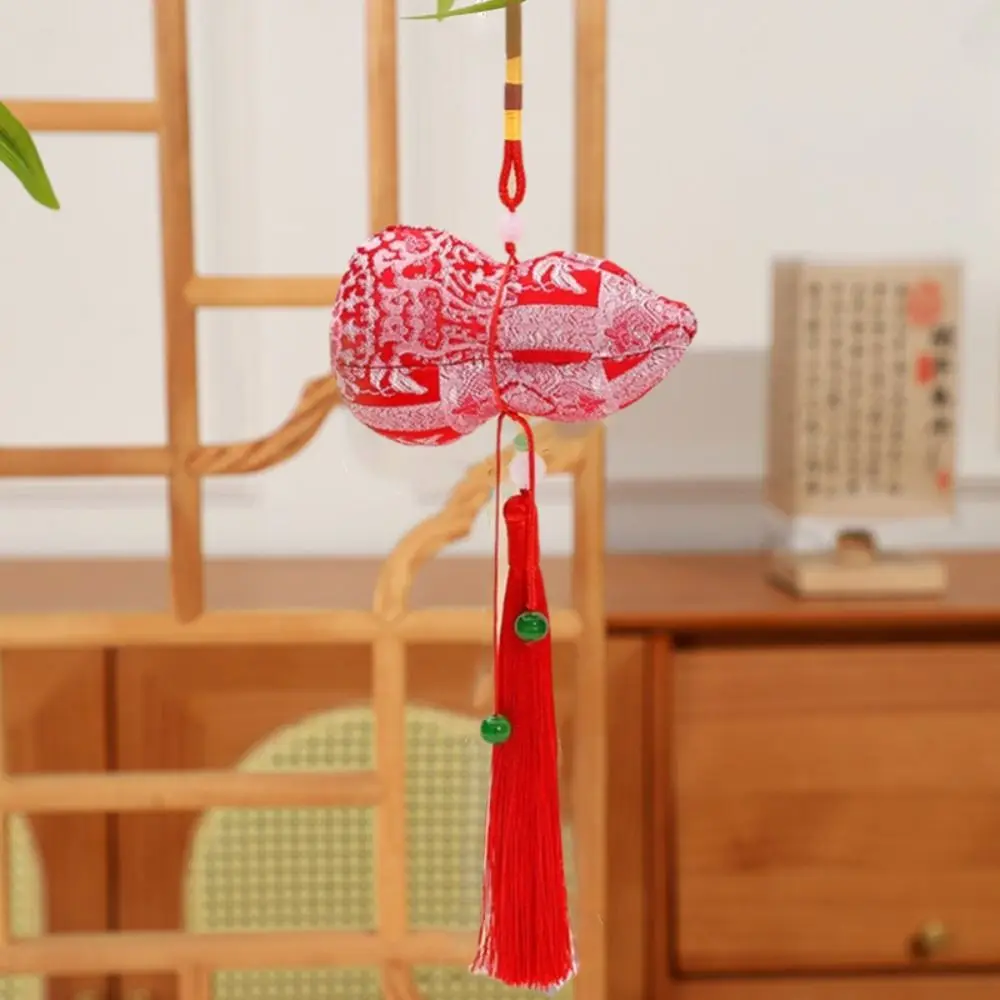 Traditional Gourd Brocade Embroidered Bag Chinese-style With Tassel Mugwort Sachet Mugwort Fill Blessing Car Pendant Gift