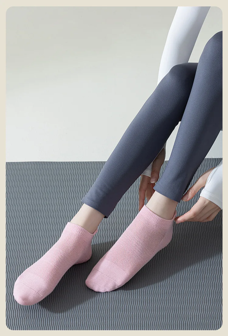 4 Paar rutschfeste Yoga-Socken für Damen, Baumwolle, niedrig geschnitten, Pilates-Socken, Gym, Fitness, Tanz, Sport, Bodensocken mit kurzem Griff – Detail 18