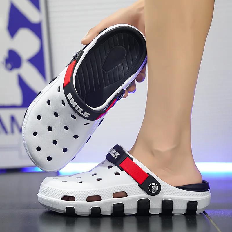 Summer new sandals men's hole shoes men's travel bag head sandals beach shoes casual sandals view 5