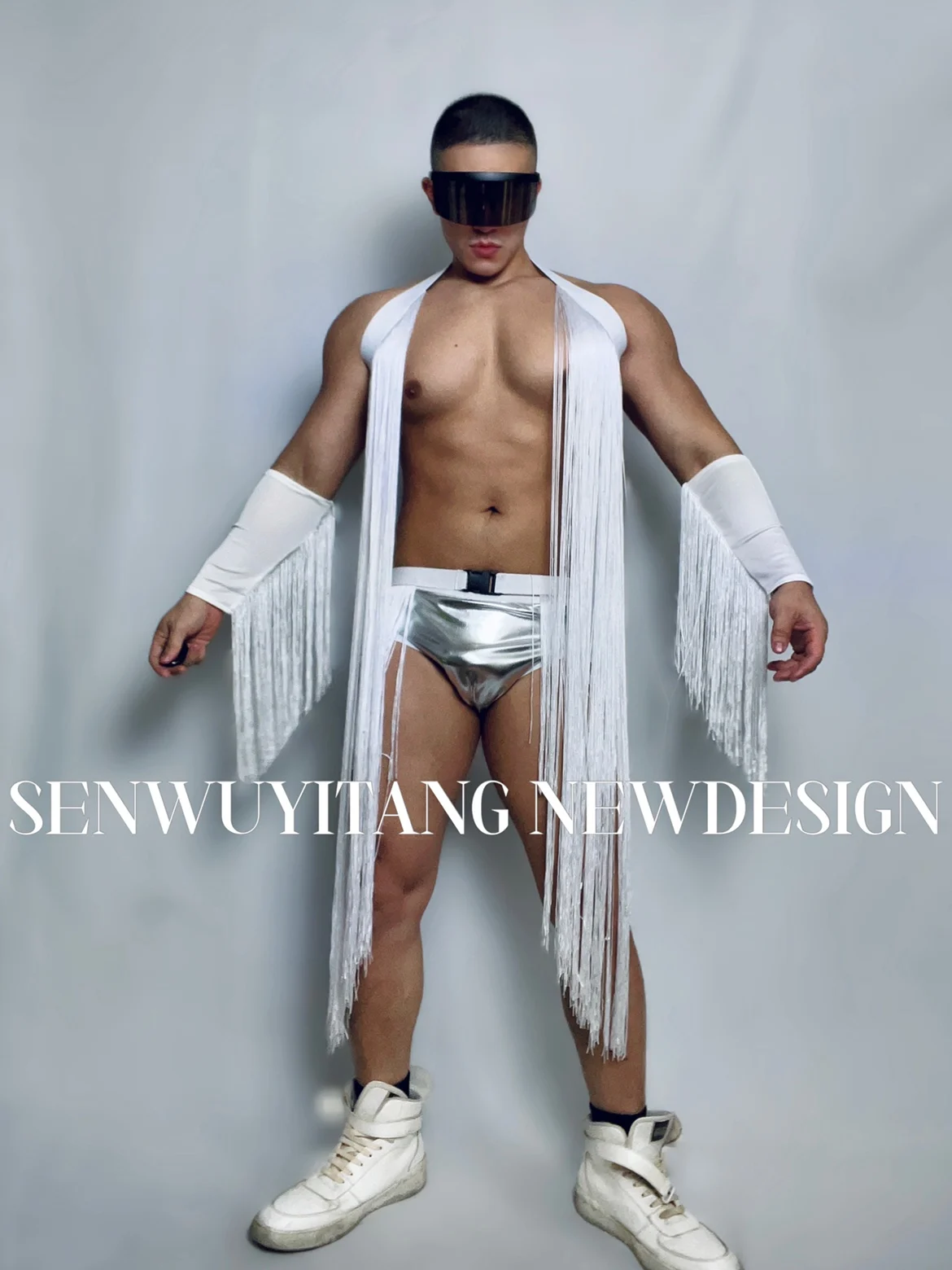 

Sexy Atmospheric White Tassel Vest Belt Sleeve Sliver Shorts Glasses Set Nightclub Bar Men Women Singer Dance Stage Show Clothes