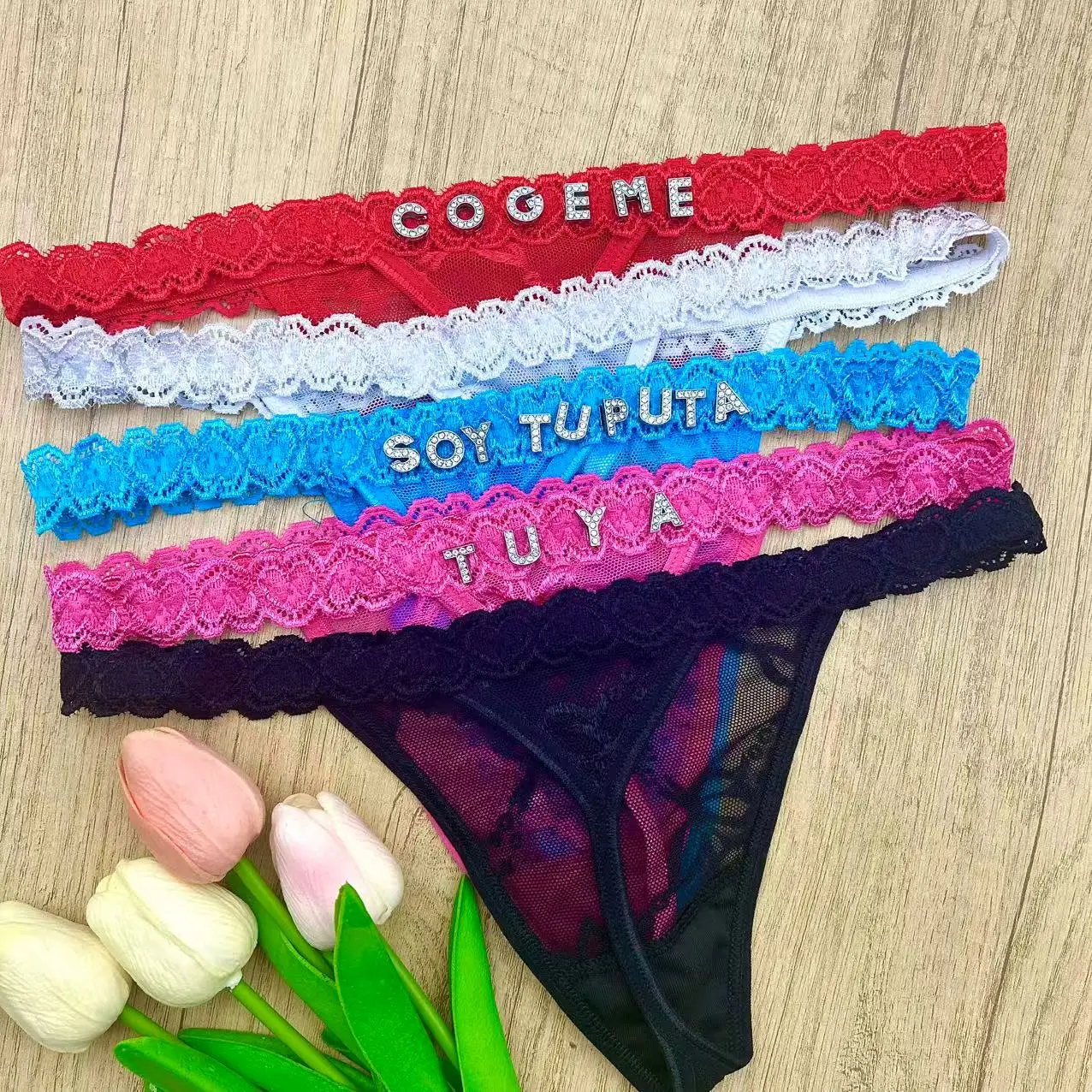 

Стринги на заказ с именем, персонализированное нижнее белье, уникальные романтические кружевные трусики для хотвари, стразы, буквы, индивидуальный подарок для нее