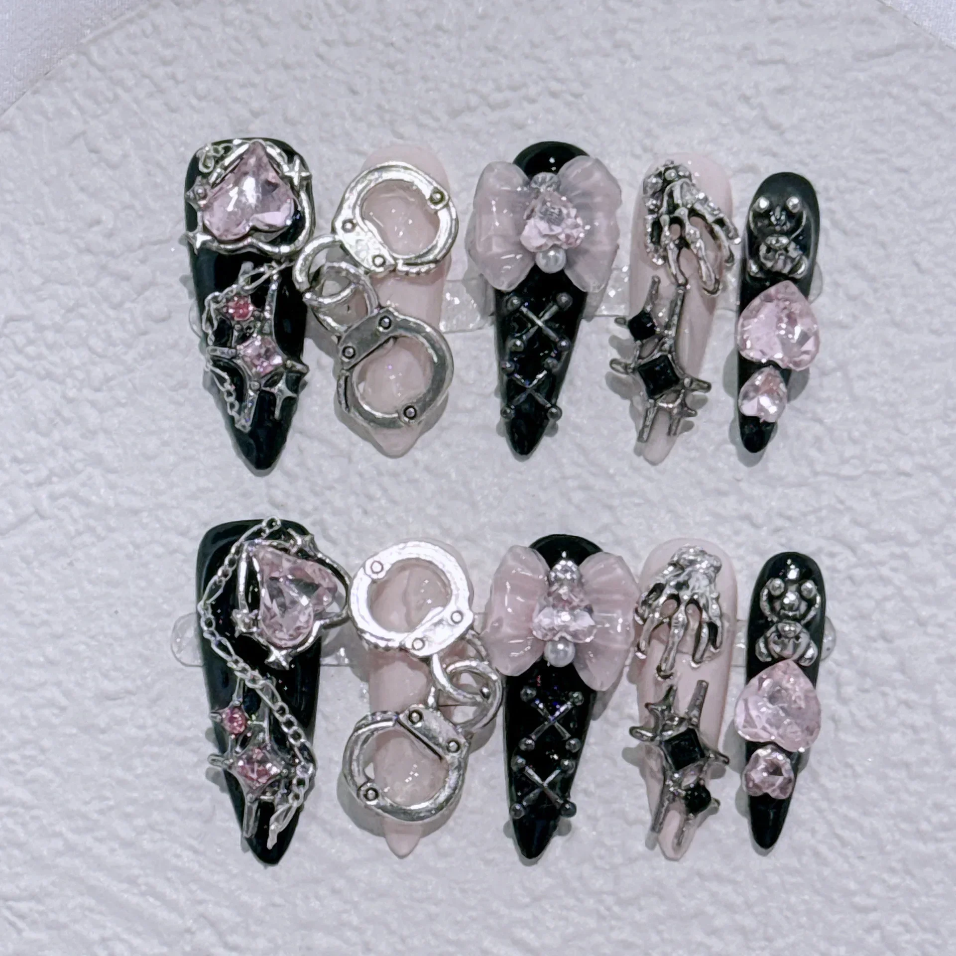 10szt Stiletto Almond Press On Nails Dark Black Fake Nails With Butterfly Star Design Hot Girl Detachable Full Cover Nail Art Tip
