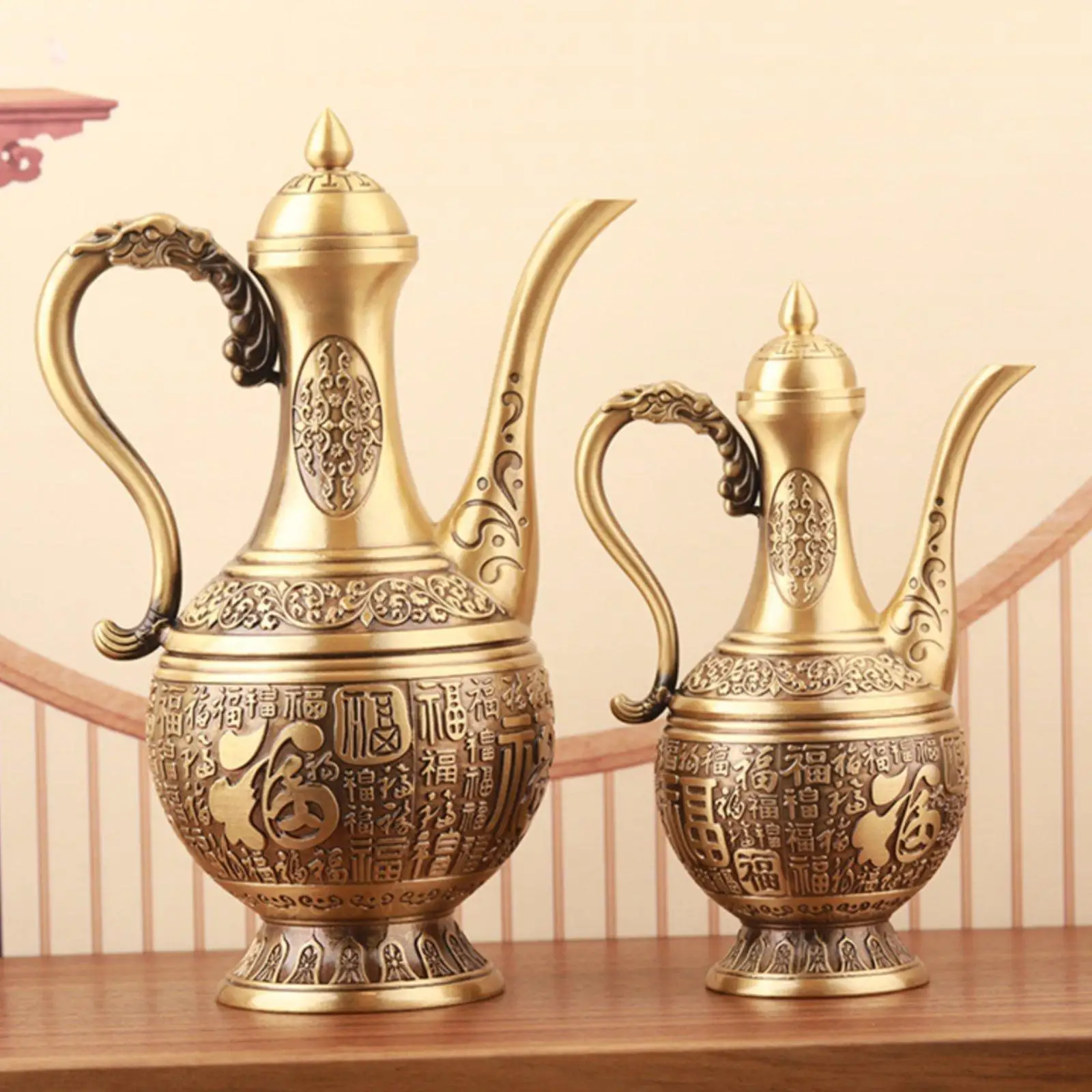 Brass Wine Decanter Antique Style Luxury Decoration Vase Graceful Long Neck for Living Room Bar Banquet Celebration
