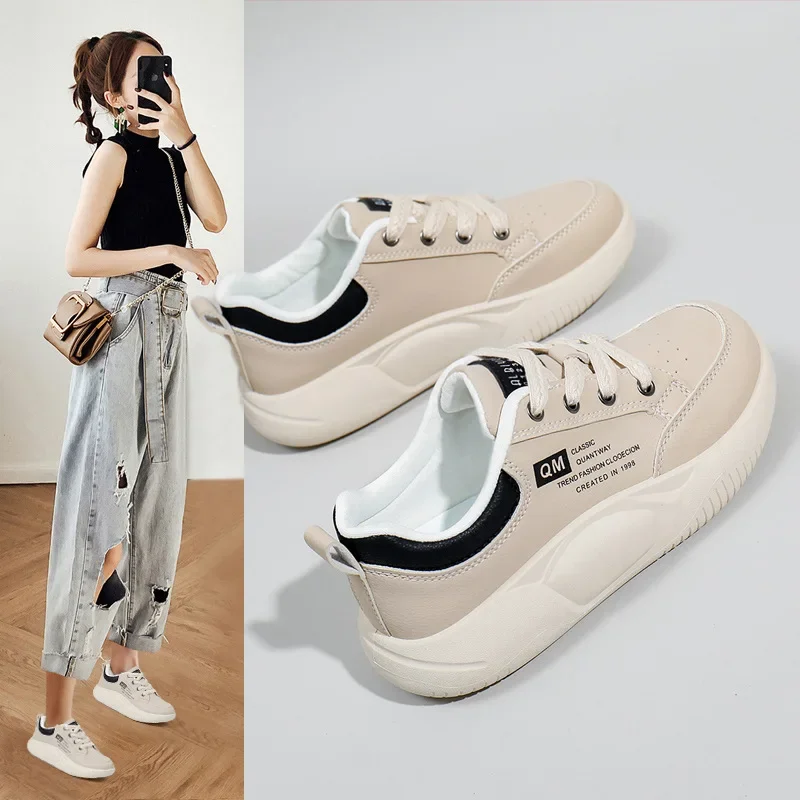 أحذية رياضية كاجوال نسائية جديدة بنعل سميك مصممة بمقدمة مستديرة مريحة للطالبات أحذية مفلكنة للتنس للسيدات