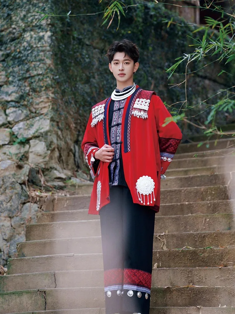 Ethnic costumes for women exotic red wedding dresses couple sets travel photography