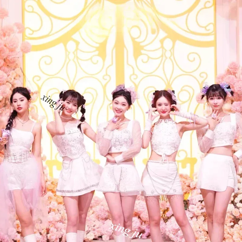 Kpop Koreanische Sänger Konzert Outfit Gruppe Leistung Tragen Jazz Dance Straße Kleidung Frauen Party Weiß Crop Tops Bühne Dünnes Kleid